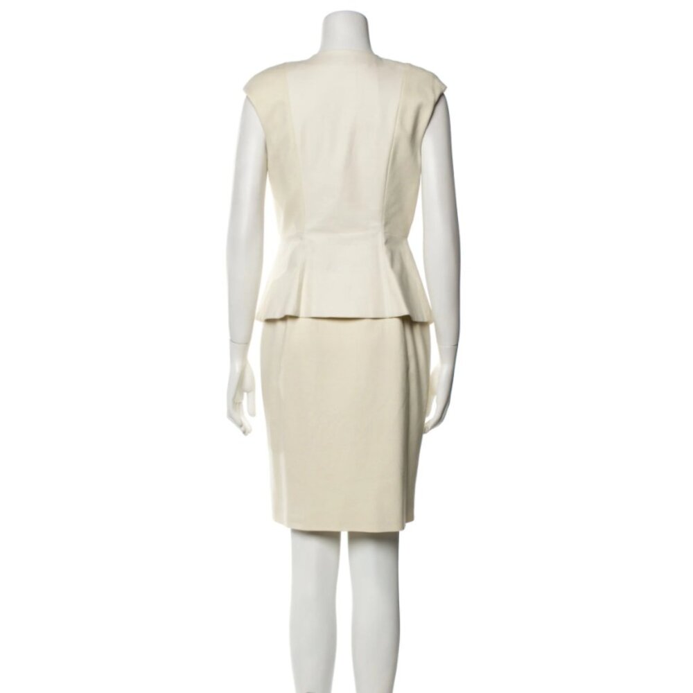 Ted Baker V-Neck Front Zip Peplum Dress • Ivory • Size 2 (US Size 6) - Picture 5 of 6